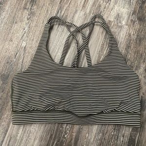 Lululemon🍋- Energy Bra- Size 8